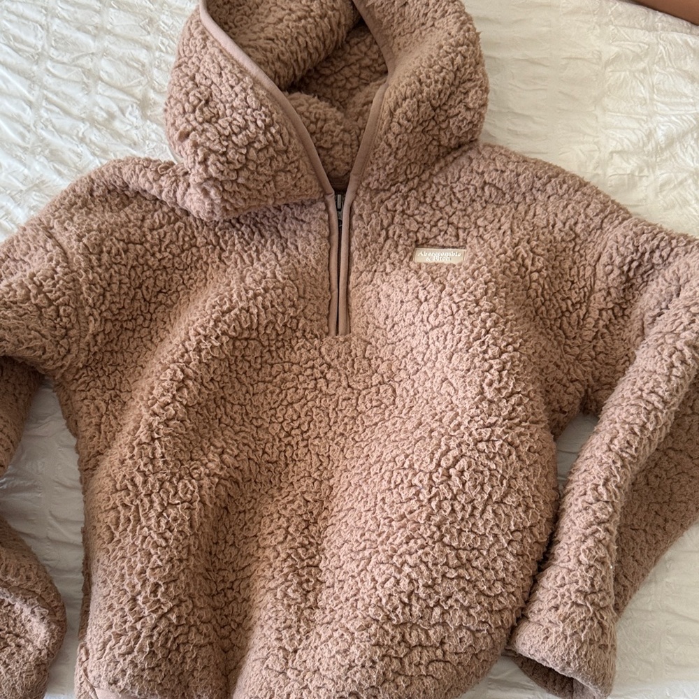 Abercrombie sherpa hoodie size 9/10